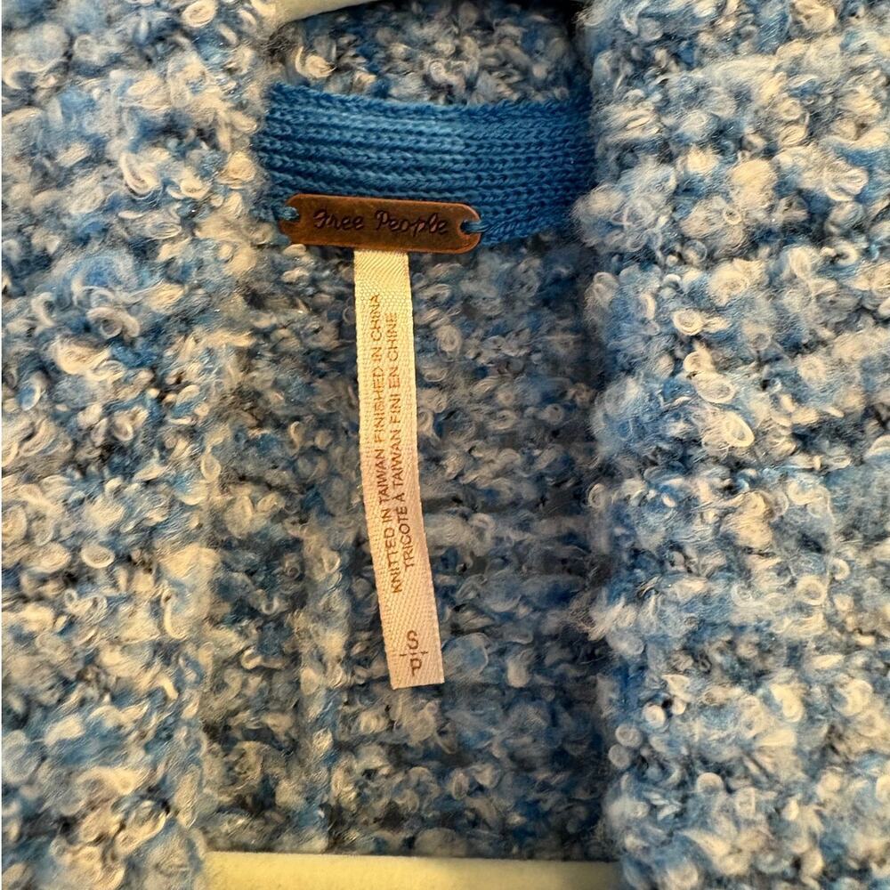 Free People Size Small BFF Cardigan Boho Wrap Boucle Blue - Picture 4 of 7